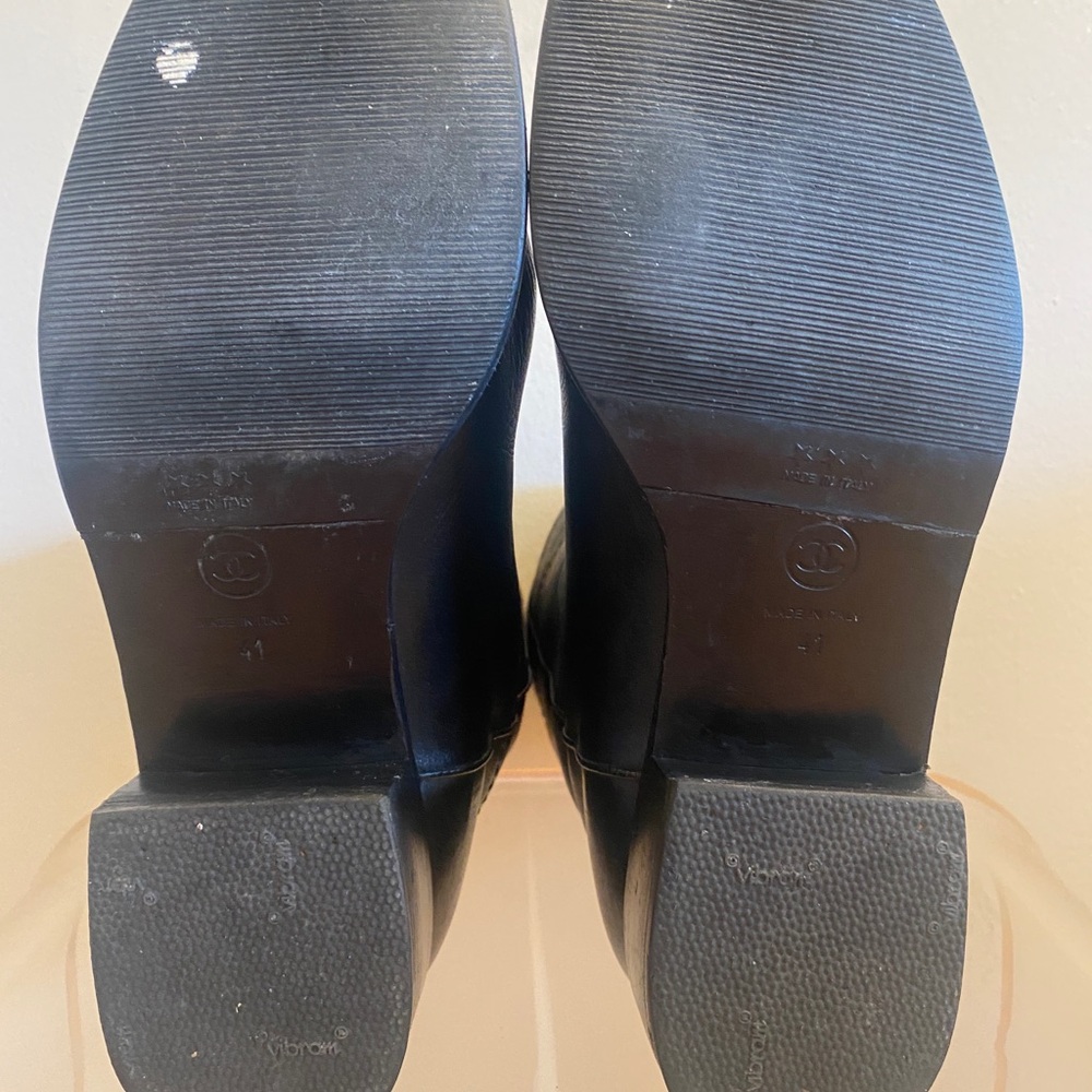 CHANEL
Interlocking CC Logo Leather Moto Boots - Picture 9 of 11